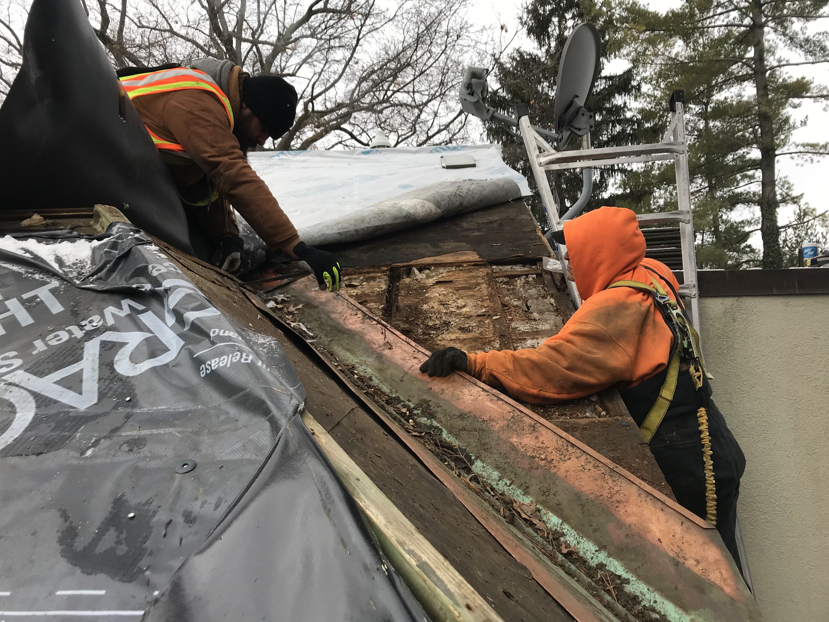 Emergency roof repairs
