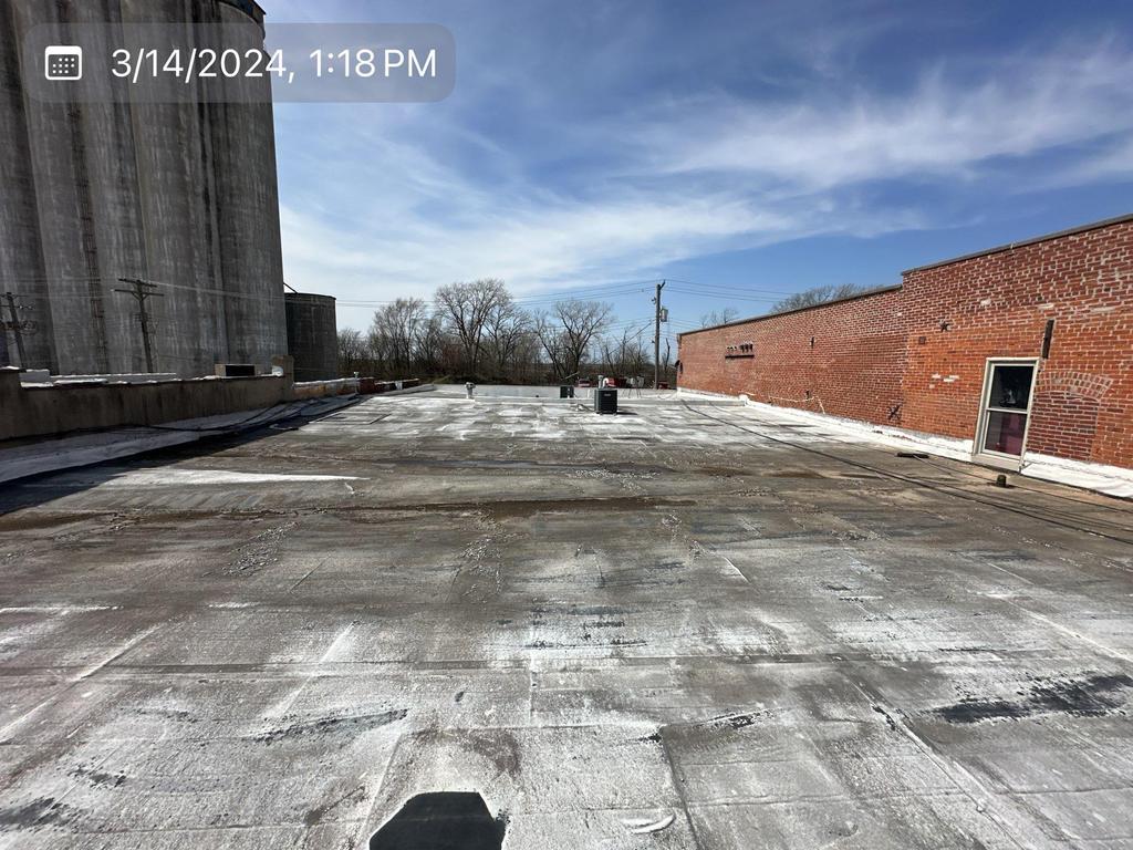 Commercial Building - Tuscola (Before)