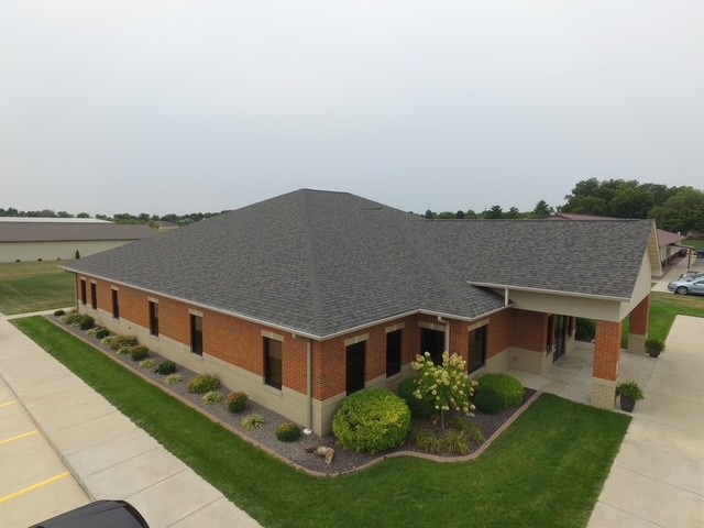 Farm Credit, Red Bud, IL, Owens Corning TruDefinition Duration asphalt shingles in color Peppercorn
